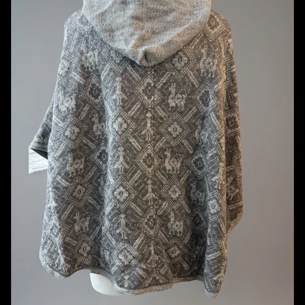 Alpaca Connection Sweater Hooded Cardigan Wooden Toggle Alpaca Wool Blend Poncho - Picture 2 of 11